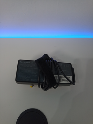 Cargador lenovo 90W Punta Cuadrada