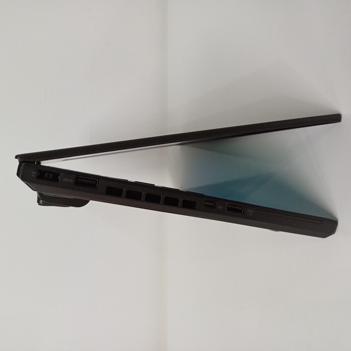 Lenovo T450S - i7 5ta gen - 8GB RAM - 500GB HDD O 120GB SSD