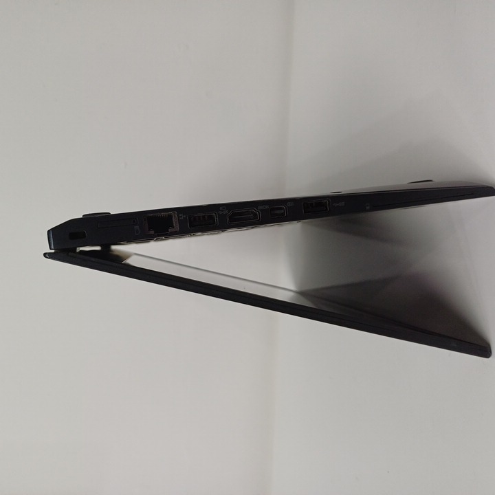 Lenovo t460s i7 6ta gen - 8gb ram - 256gb SSD