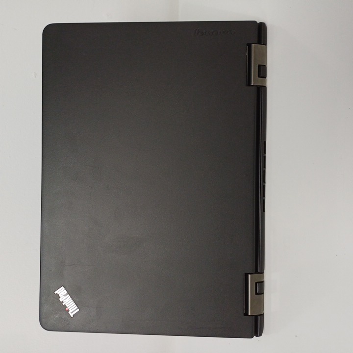 Lenovo yoga - i5 4ta gen - 4gb ram - 500gb HDD