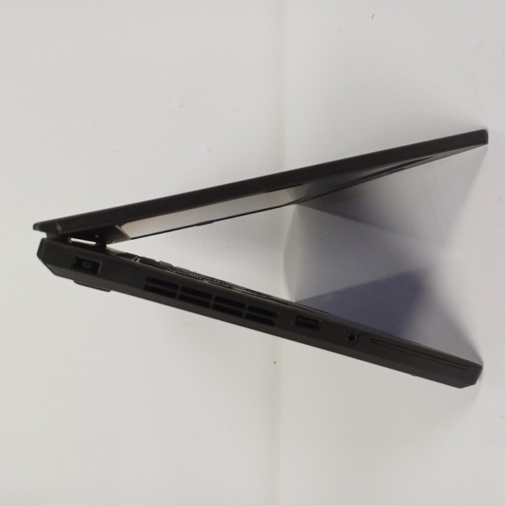 Lenovo L470 - i5 7ma - 4gb ram - 500gb HDD
