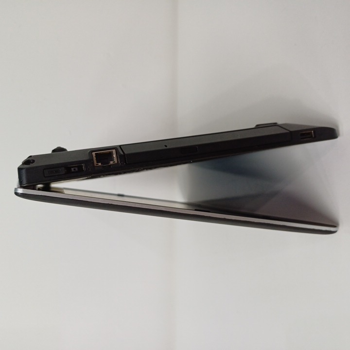 Lenovo E531 - i3 3ra gen - 4GB RAM - 500gb HDD