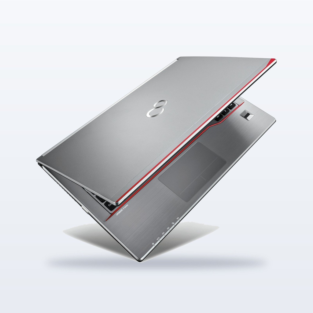 Fujitsu LIFEBOOK E746 · Atrás
