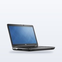 Dell Latitude E6540 · Lateral derecho