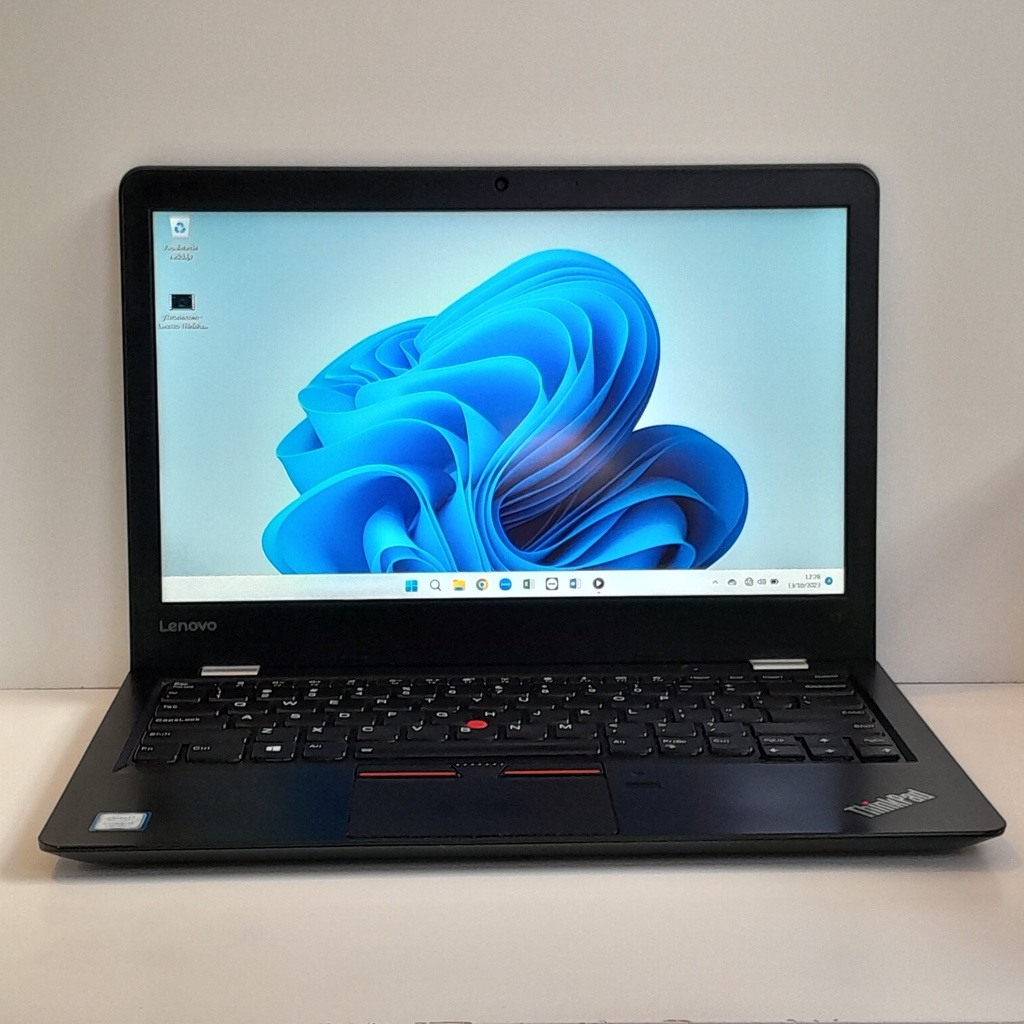Lenovo 13 - i5 7ma - 128GB SSD - 8GB RAM